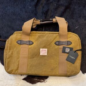 NWT Filson Tin Cloth Small Duffle Waxed Canvas